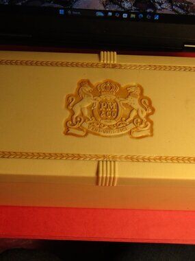 Vint 1940s PLASTIC CIGAR CIGARETTE BOX PM Phillip Morris Veni Vidi Vici I Came..